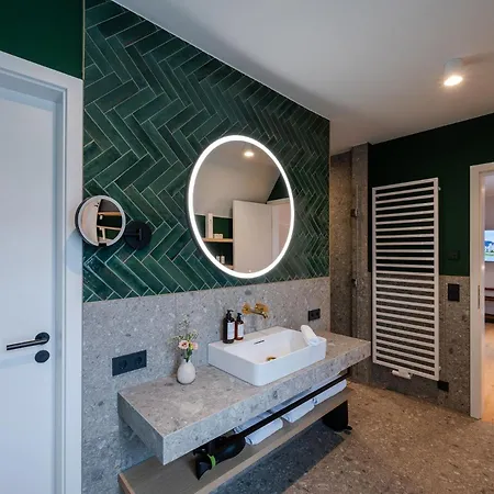 Lornsen - Serviced Luxury